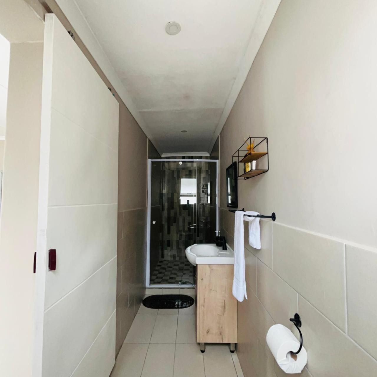 Hidden Bliss Guesthouse شرق لندن المظهر الخارجي الصورة