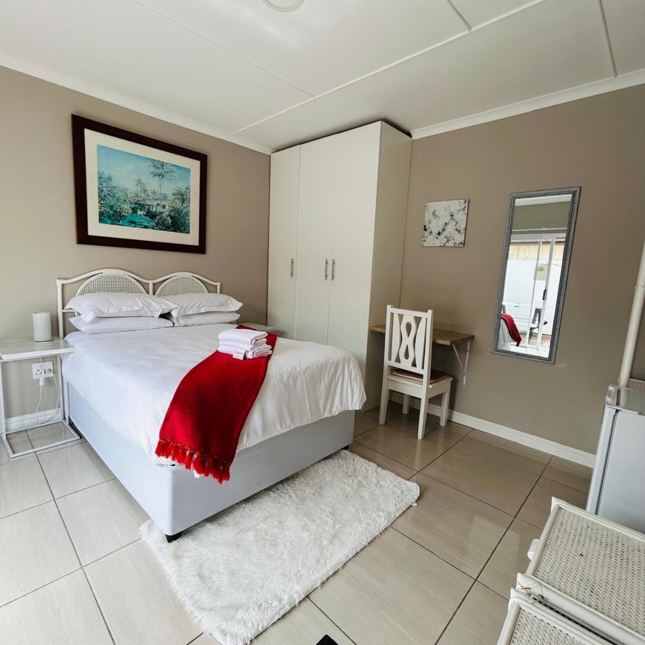 Hidden Bliss Guesthouse شرق لندن الغرفة الصورة